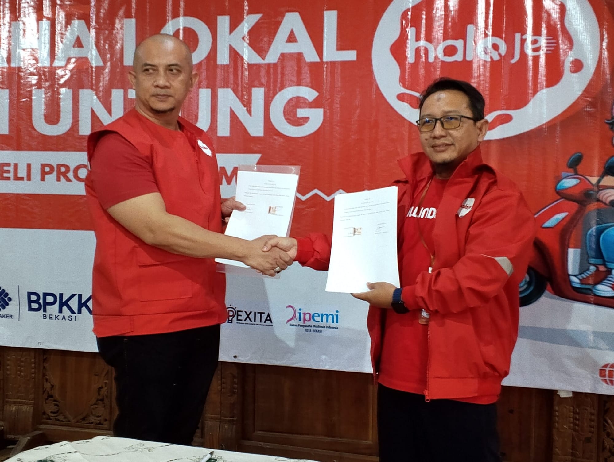 halojeIndonesia hosted a get-together event in Bekasi, Indonesia